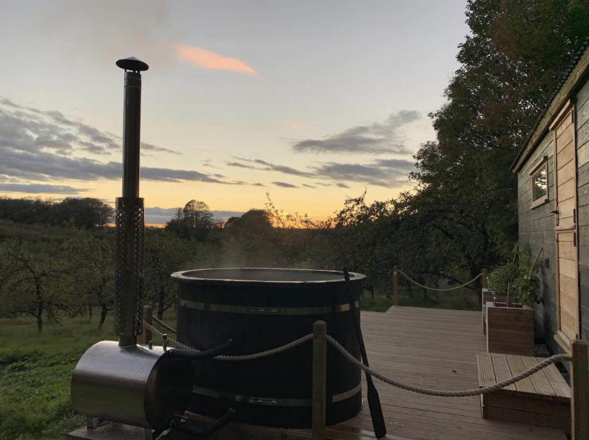 多切斯特Orchard Retreat Off Grid Shepherds Huts In Dorset公寓 外观 照片